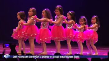 La Fly Dance Academy di Castrovillari ha festeggiato con un saggio spettacolo i 10 anni di danza gi