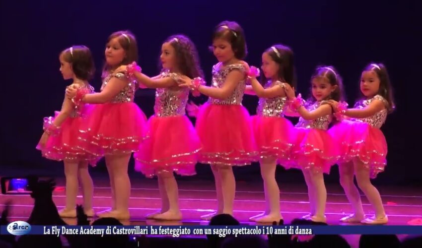 La Fly Dance Academy di Castrovillari ha festeggiato con un saggio spettacolo i 10 anni di danza gi