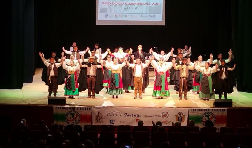 Il Gruppo Folklorico della Pro Loco di Castrovillari ad Isernia