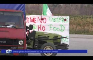 Protesta Agricoltori Presidio dei trattori nella zona industriale di Castrovillari