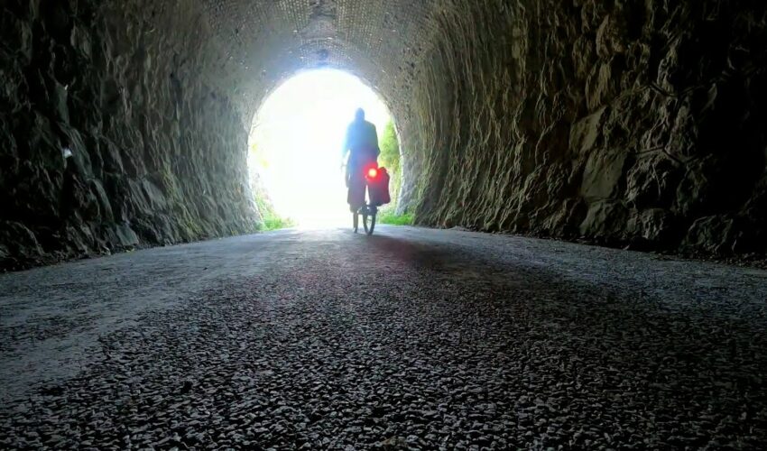 Ciclovia dei Parchi sul vecchio tracciato delle Calabro Lucane tra Mormanno e Papasidero